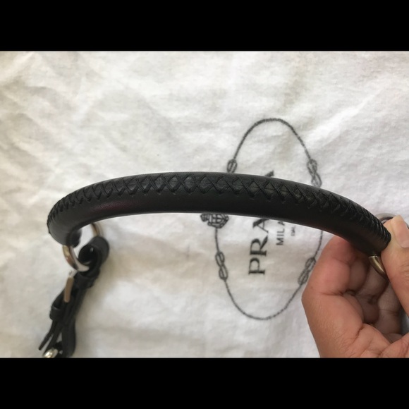 Prada purse - Picture 5 of 6